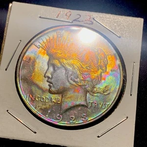1923 $1 Silver Peace Dollar - Rainbow Toned- BEAUTIFUL COIN !!! - Picture 1 of 3