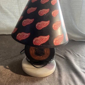 Vintage NHL Hockey Puck Lamp Night Light - 1999 Untested Red Wings Detroit - Picture 1 of 16