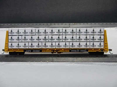 Premium Solid Wood Wrapped Lumber Load for HO Scale 60' CC&F Bulkhead Flat Cars - Image 1 of 4