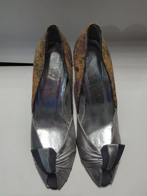 Vero Cuoio Women's High Heels Bow And Floral Design Silver 38 1/2 - Image 1 of 3