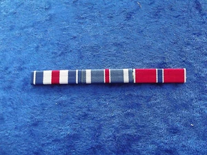 ^ Ordensspange WWII  3 Ribbons: Silver Star, Flying Cross, Bronze Star - Picture 1 of 1