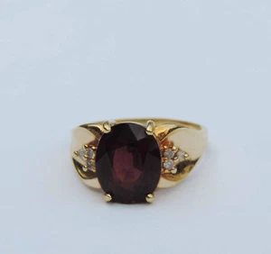 Genuine Oval Raspberry Rodalite Garnet Gemstone Ring w/ 6 Dia.- 18K Yellow Gold - Picture 1 of 4
