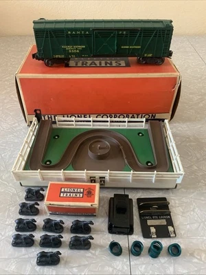 Vintage Postwar Lionel 3356 Operating Horse Car Set W/ Box & Accessories - Image 1 of 4
