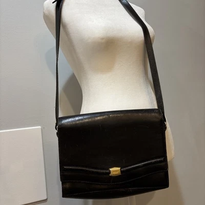 Authentic BALLY Vintage Leather Shoulder Cross Body Bag Purse Black - Image 1 of 4