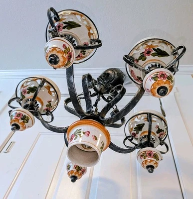 Lámpara de araña de porcelana pintada policromada estilo italiano/toscano de colección 5 brazos 6 bombillas Foto 1 de 4