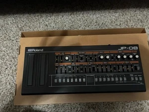 Roland Boutique JP-08 Synthesizer - Picture 1 of 1