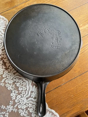 Vollrath #11 Fully Marked Cast Iron Skillet *FLAT* *RESTORED* - Image 1 of 4