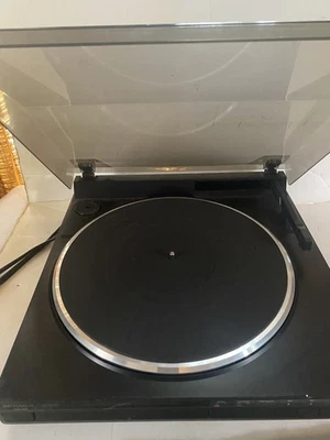 Optimus LAB-2250 Linear Tracking Belt Drive Turntable Record Player Tested/Works - Image 1 of 3