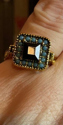 Anillo de espinela negra con halo de princesa, chapado en oro amarillo de 14K, tamaño 8 1/2 con 17 gemas Foto 1 de 4