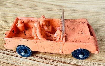 VINTAGE TOMTE LAERDAL LAND ROVER SWB ORANGE #18~ NORWAY 3.25” TOY - Image 1 of 4