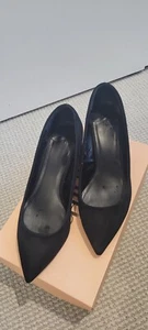 Womens Size 41 Black Low Heels Suede Style - Picture 1 of 6