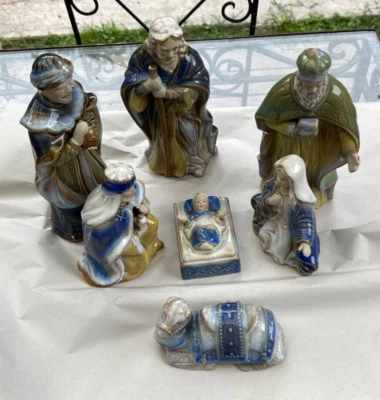 Juego de figuras de porcelana brillante de 9" de belén de 7 piezas Holiday Home Gardens Foto 1 de 4