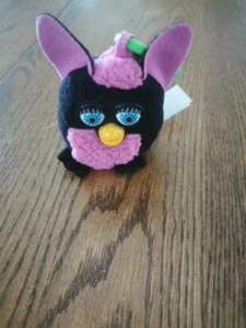 Furby Peluche Clip McDonalds Jouet 2000 Collection Noir & Rose Porte-clés 6" - Bild 1 von 2