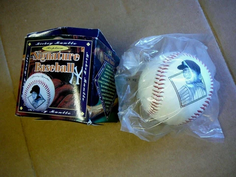 MICKEY MANTLE REPLICA SIGNATURE 40th ANNIVERSARY BASEBALL - 1996 - EX IOB Cover