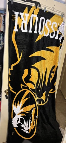 NWOT! University of Missouri Mizzou Tigers Beach Towel 35x70 Cover