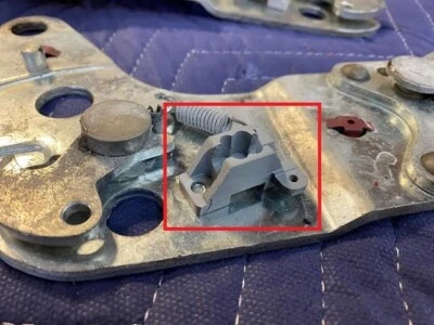 Mercedes Benz 350SL 380SL 450SL 560SL Seat Back Release Cable Holder - Image 1 of 2