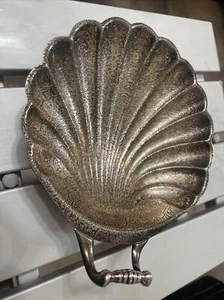Vintage W.B. Mfg Co. Silver-Tone Metal Handled Clam Shell Antique scallop Dish - Picture 1 of 6