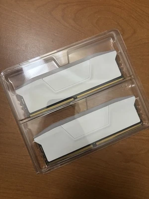 Corsair Vengeance RGB DDR5 32GB RAM Memory (2x16GB) 6000MHz C30  - Image 1 of 3