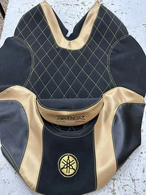 FODERA COPRI SELLA NERA E ORO WATERPROOF YAMAHA T-MAX TMAX 500 2001 - 2007 - Immagine 1 di 4
