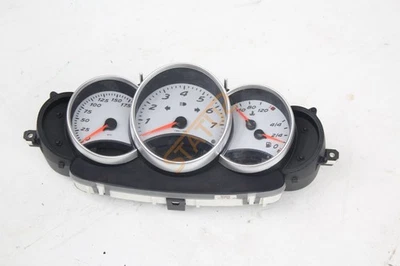 Приборная панель часов Porsche Boxster S 986 Speedo MPH 98664111800 - Изображение 1 из 4