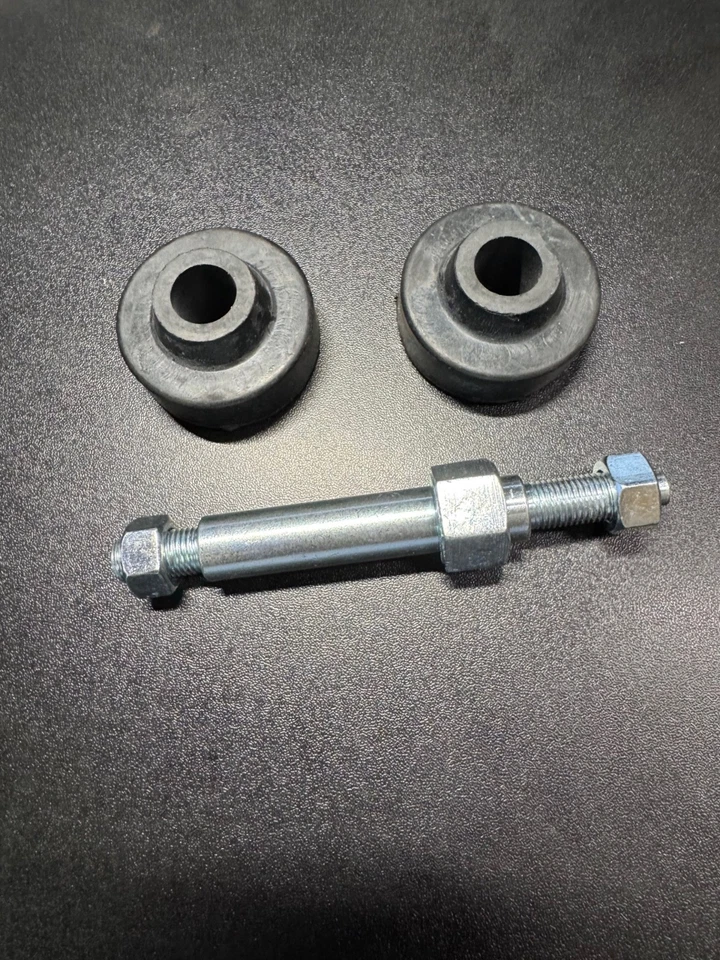 Kit de parafusos de braço torque modelos Jeep CJ YJ & SJ 5358879 e 945266, 18608.05 e 18608.06 - Imagem 1 de 1