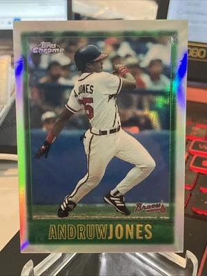 1997 Topps Chrome Refractor Andruw Jones #160 braves - Image 1 of 3