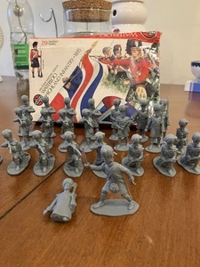 Airfix Waterloo British Infantry 1815 Set 1/32 Scale Missing 6 Soldiers (6) - Picture 1 of 11