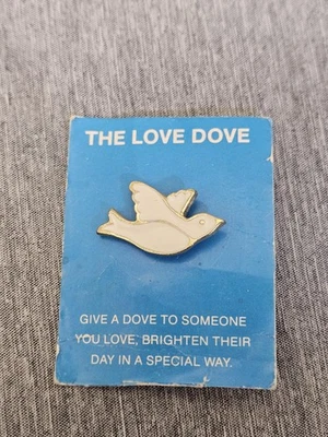 The Love Dove Enamel Lapel Pin White Bird Dove Gold Tone Brooch Love Gift Cute - Image 1 of 3