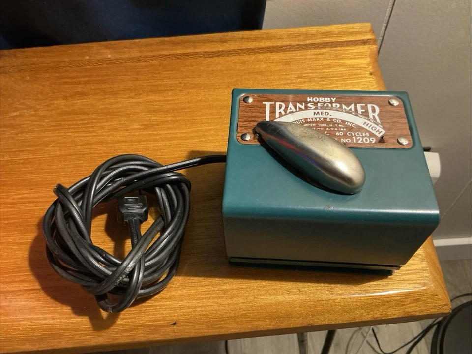 MARX O GAUGE 50 WATT 110-120 VOLTS HOBBY TRANSFORMER #1209 - TESTED - Image 1 of 1