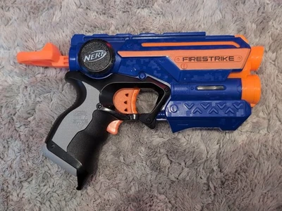 Blaster de dardos de espuma Nerf Firestrike Elite - con sitio láser - sin dardos - Imagen 1 de 2