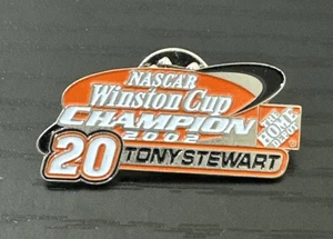 NASCAR Winston Cup Driver #20 Tony Stewart 2002 Champion Revers oder Hut Pin Rückseite - Bild 1 von 8