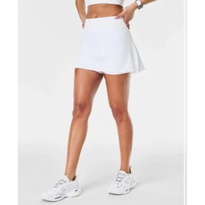 Spanx SPANXshape™ Get Moving14" white Skort Sz medium (new) - Picture 1 of 6