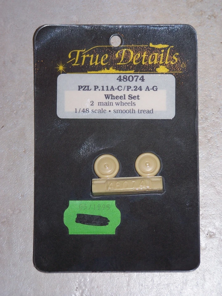 TRUE DETAILS 1/48ème Kit roues résine PZL P.11A-C/ P.24 A-G  Ref.48074 - Photo 1/1
