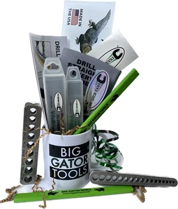 Juego de regalo de taladro - 10 piezas - dos guías de perforación, taza, coolie + ¡más! ¡Valor de $90! - Imagen 1 de 11