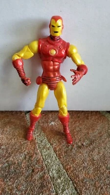 Figura Hasbro Marvel Universe #021 Wave 3 Iron Man Foto 1 de 2