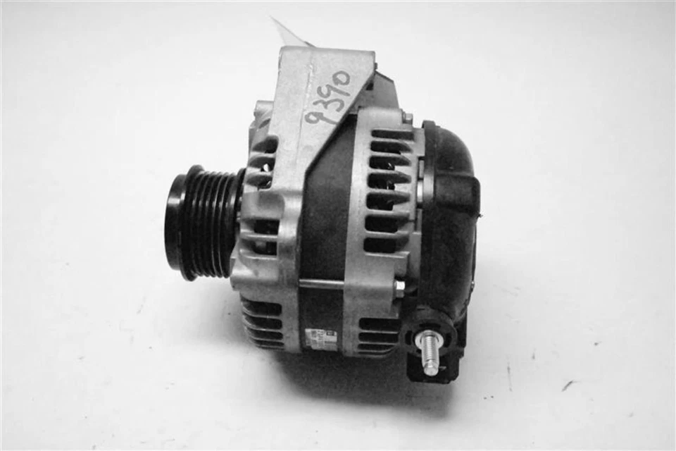 Used Alternator fits: 2016 Gmc Yukon xl 1500 170 amp opt KW7 Grade A - Image 1 of 1