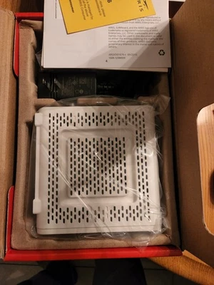 ARRIS SB8200 10 Gbps 2 Port Cable Modem - Image 1 of 4