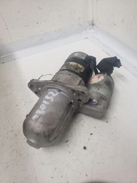 Motor de arranque compatible con 02-04 Infiniti I35 646997 Foto 1 de 4