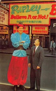 Postal de colección Adv de Ripley's Believe It Or Not Odditorium Tall Man c1950 - Imagen 1 de 2