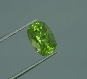 Natural Peridot 2.05 carat From Pakistan - Bild 1 von 8