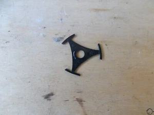 ADATTATORE RIDUTTORE PER DISCHI 45 GIRI VINTAGE - Foto 1 di 2