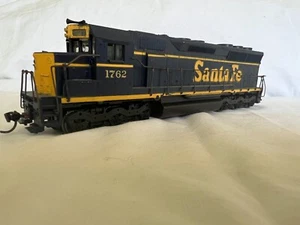 Vintage Athearn Santa Fe Diesel #1762 HO Scale - Picture 1 of 4