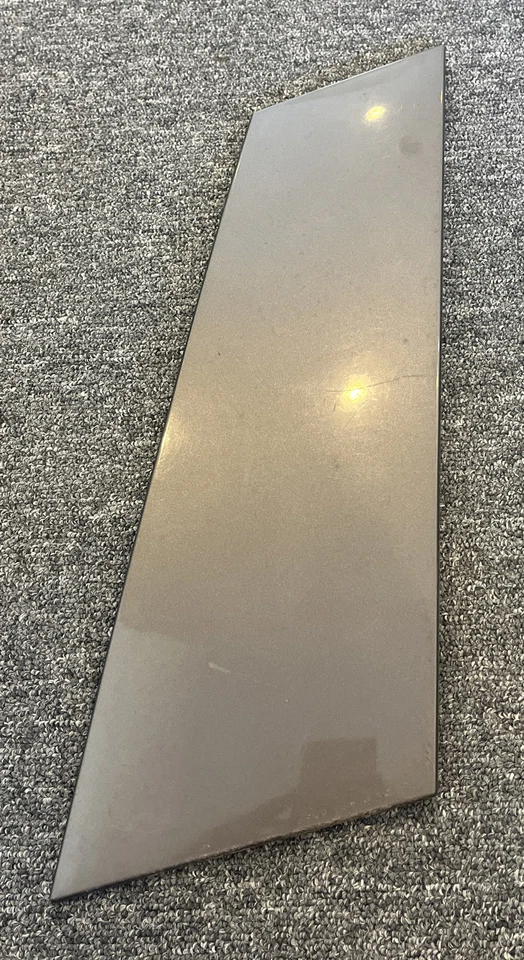 08-12 Buick Enclave Driver Cuarto Trasero Ventana Plástico Moldura Borde PASO DERECHO Foto 1 de 2