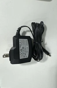 Genuine APD WA-24Q12R AC Power Adapter 12V 2A Power Supply Plug-In 24Watt OEM - Picture 1 of 4