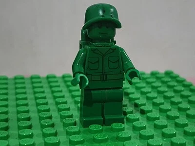 Lego Green Toy Soldiers Oficial Lego Army Man Mini Figura Mochila. Foto 1 de 4