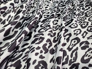 Tela de vestir de poliéster satinado 100 % ""satén leopardo de las nieves A"" (por metro) - Imagen 1 de 5