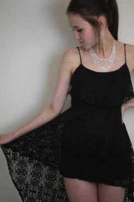 Vestido G By GUESS Negro Estampado Gasa Donohue Corte Asimétrico Talla XS Foto 1 de 4