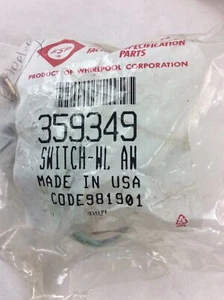 FSP/Whirlpool (OEM) Washer FILL LEVEL PRESSURE SWITCH 359349 359911 660942  - Picture 1 of 3