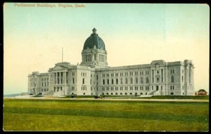 PARLIAMENT BLDGS. - REGINA, SASK POSTCARD - Picture 1 of 1