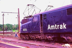ORIGINAL KODACHROME SLIDE AMTRAK GG-1 #4919 WASHINGTON, DC JUNE 1979 - Picture 1 of 1